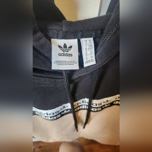 Women's Adidas Cropped Sweater - Picture 3 of 6